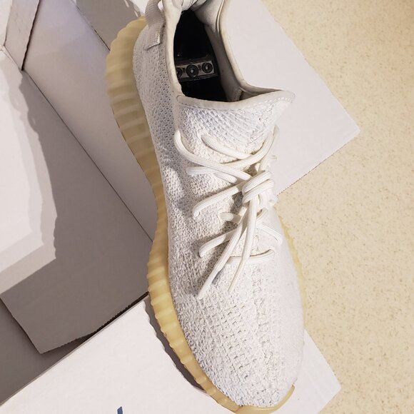 Adidas Yeezy 350 V2 Triple White Sneakers 11.5 Authentic in the Box W/Tags - VGC - Picture 4 of 9